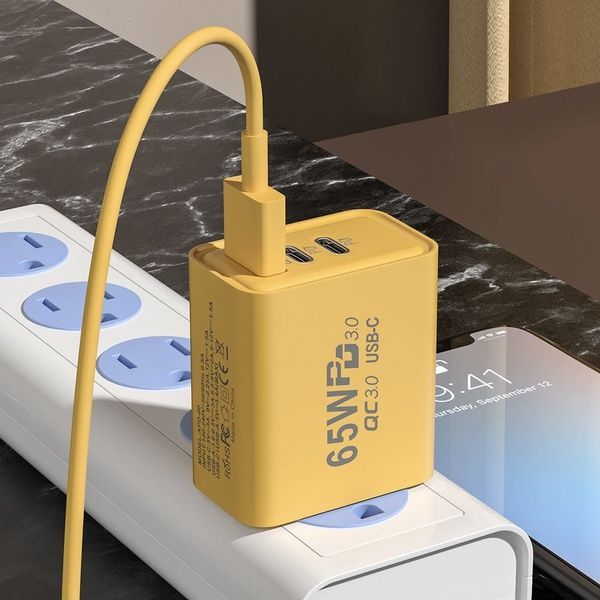 Зарядний пристрій 65W, 1xUSB, 2хType-C / Швидка зарядка для телефону / Адаптер для заряджання 234575340 фото