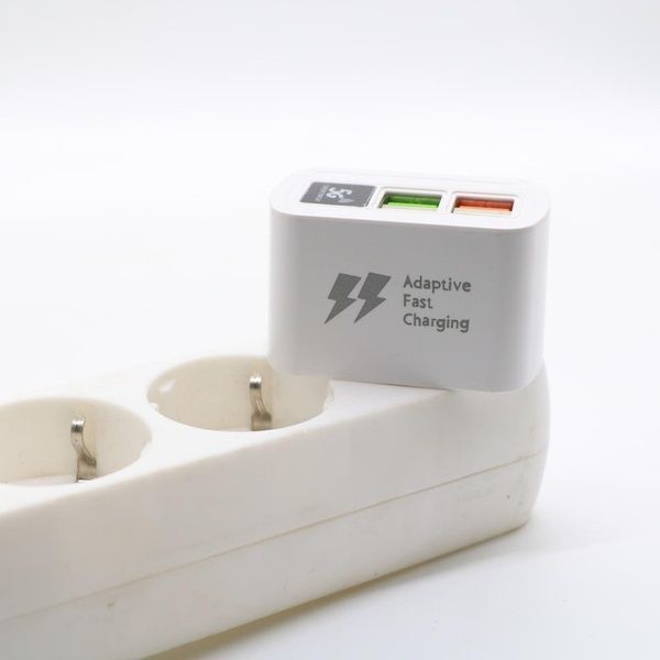 Зарядное устройство 4USB Quick Charge / Многопортовое зарядное устройство для телефона 234572635 фото